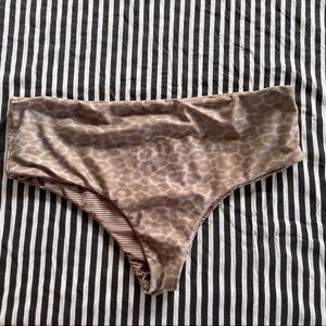 Duke bottoms in Sahara